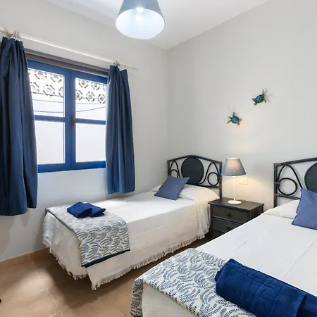 Views Iii Pb By Escapehome Apartament Famara